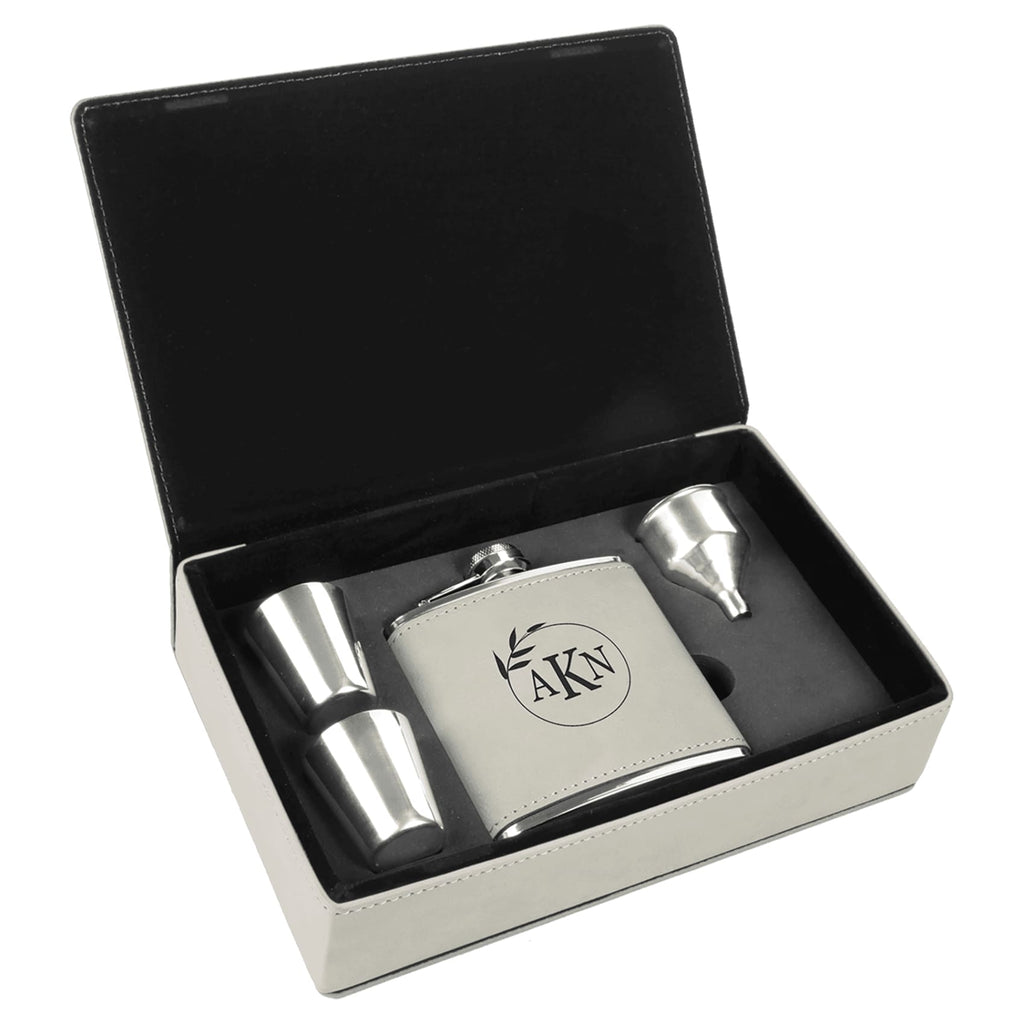 Flask Set in Vegan Leather Gift Box - White - Drinkware